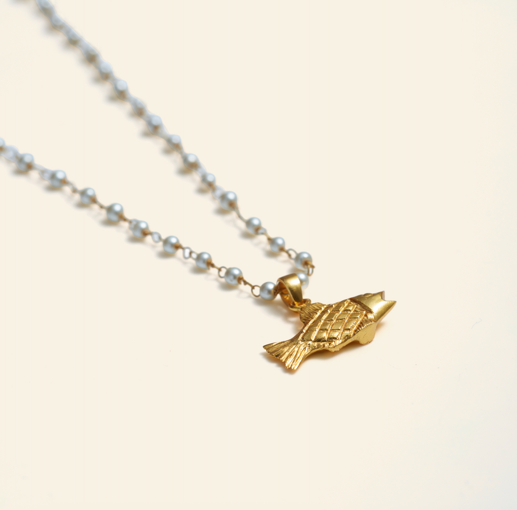 MV Fish Pearl Necklace
